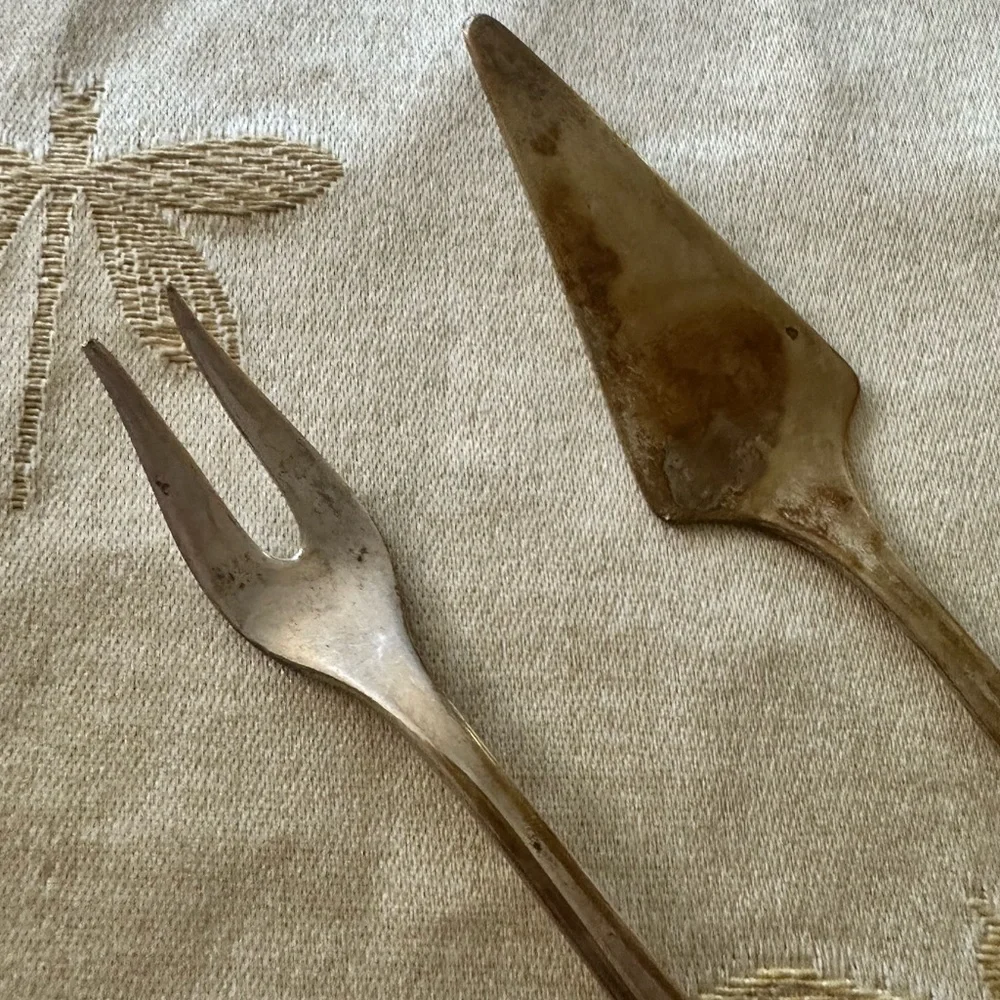 Vintage Meriden Silverplate Co. First Lady 2 Piece Pickle Fork & Cheese Spreader